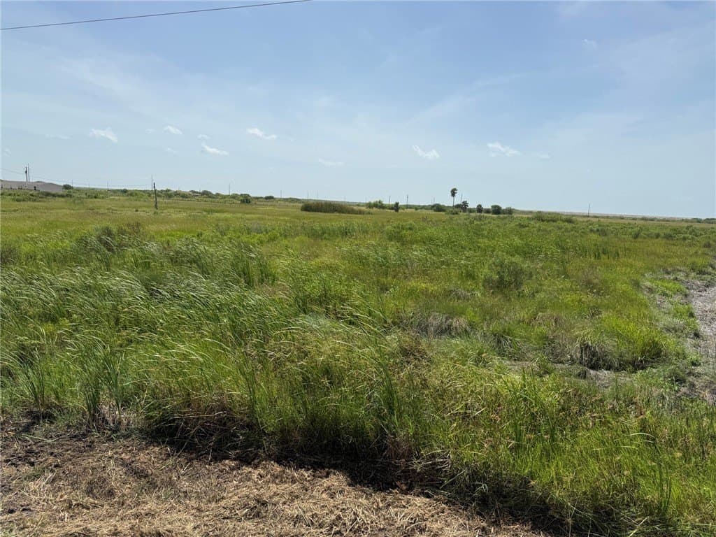 2.6 acres in Aransas County
