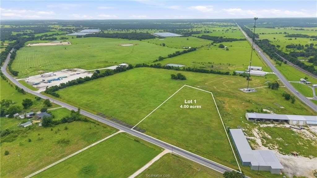 4 acres in Leon County