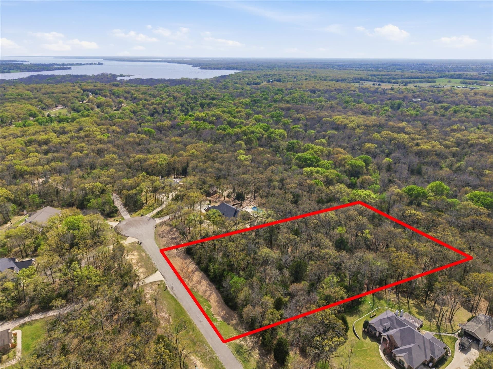 2 acres in Hunt County