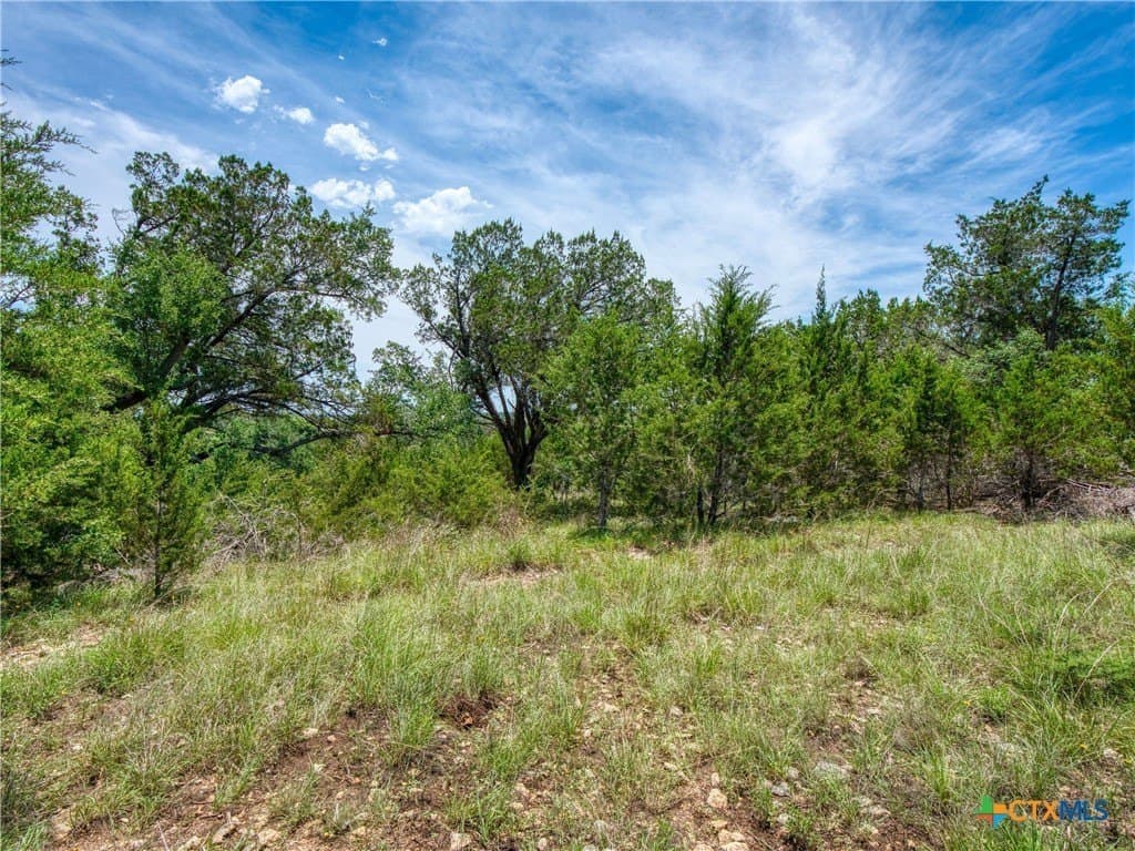 1.02 acres in Comal County