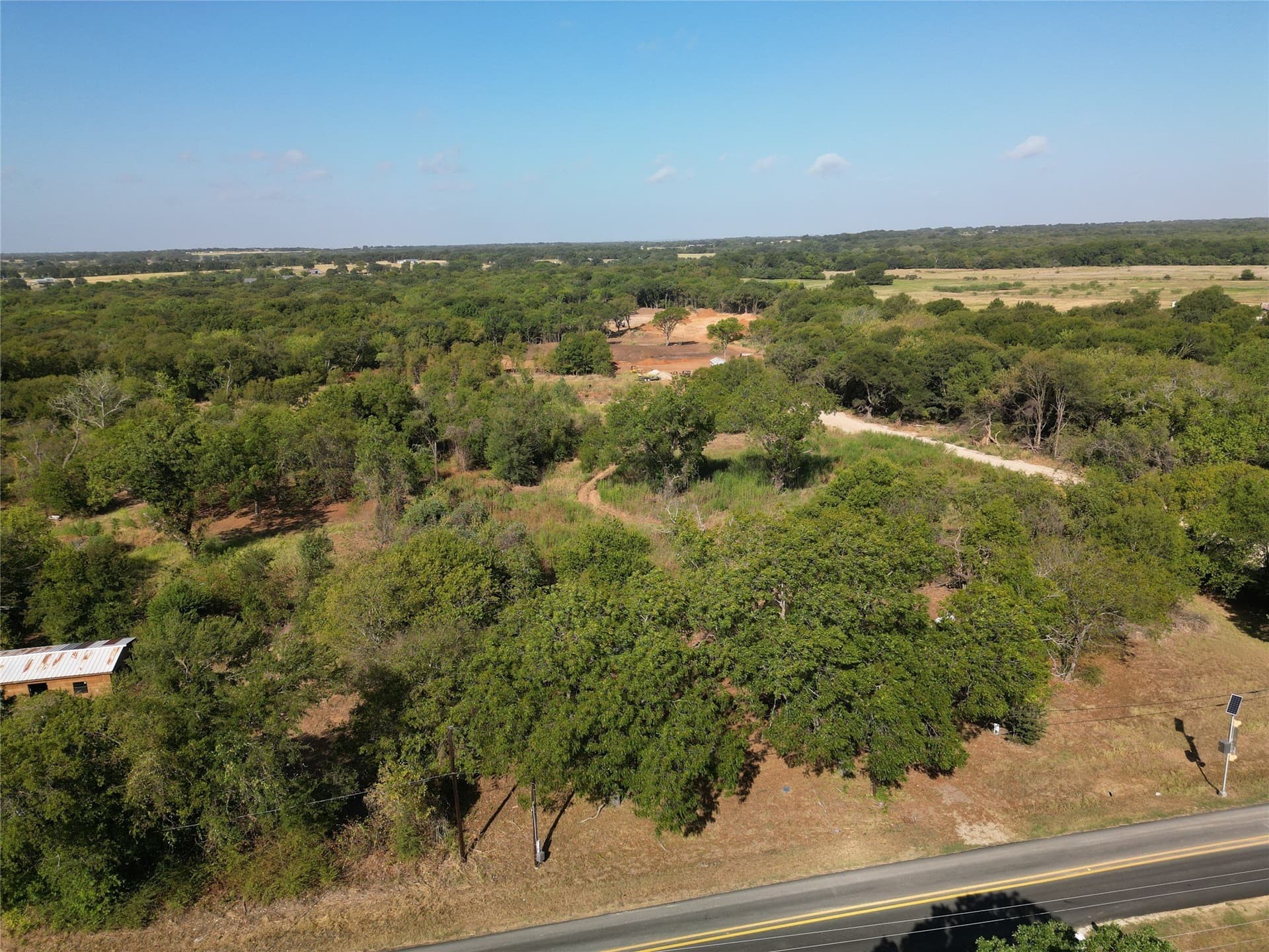 2 acres in Hill County