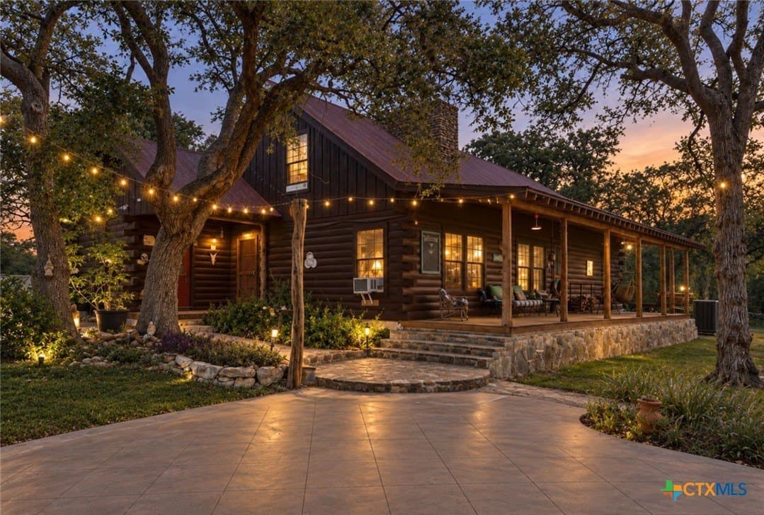 24 acres in Hays County