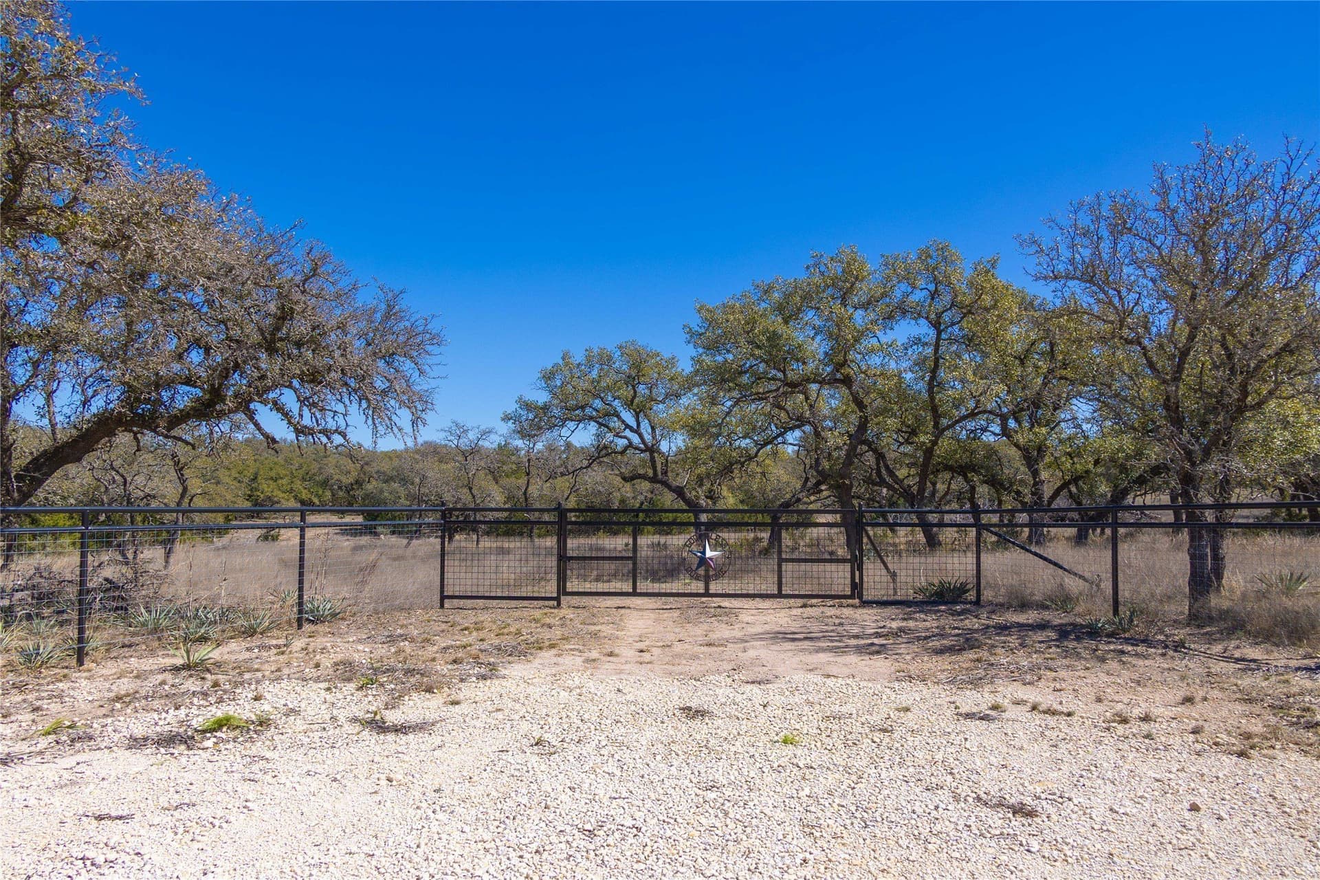 10.01 acres in Mills County