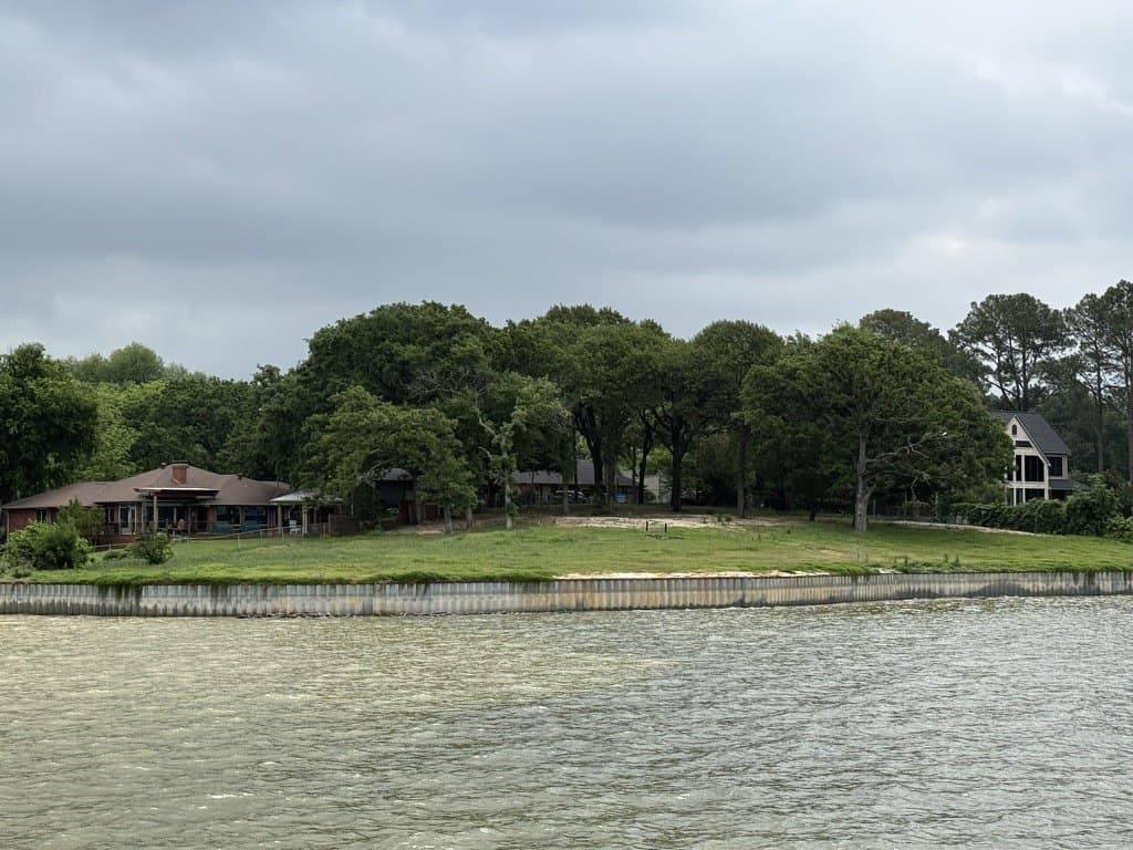 0.3 acres in Henderson County