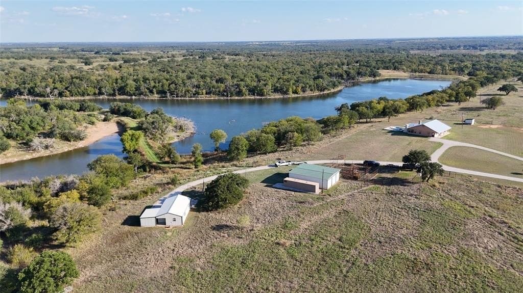 475 acres in Comanche County