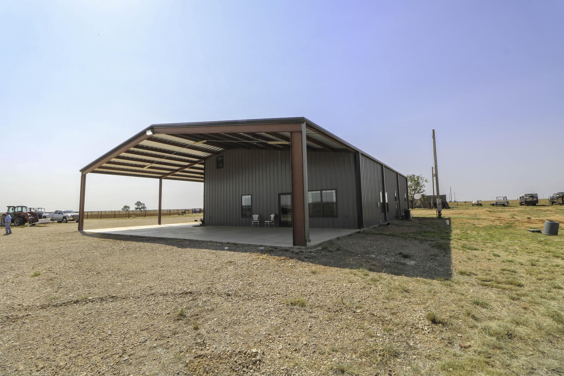 330 acres in Lamb County