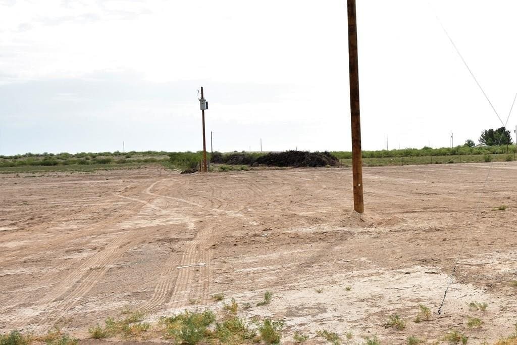 10 acres in Reeves County