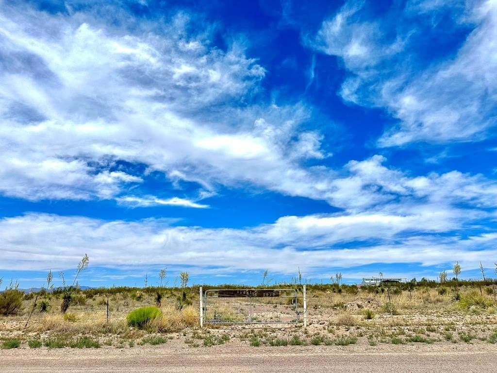 5 acres in Presidio County
