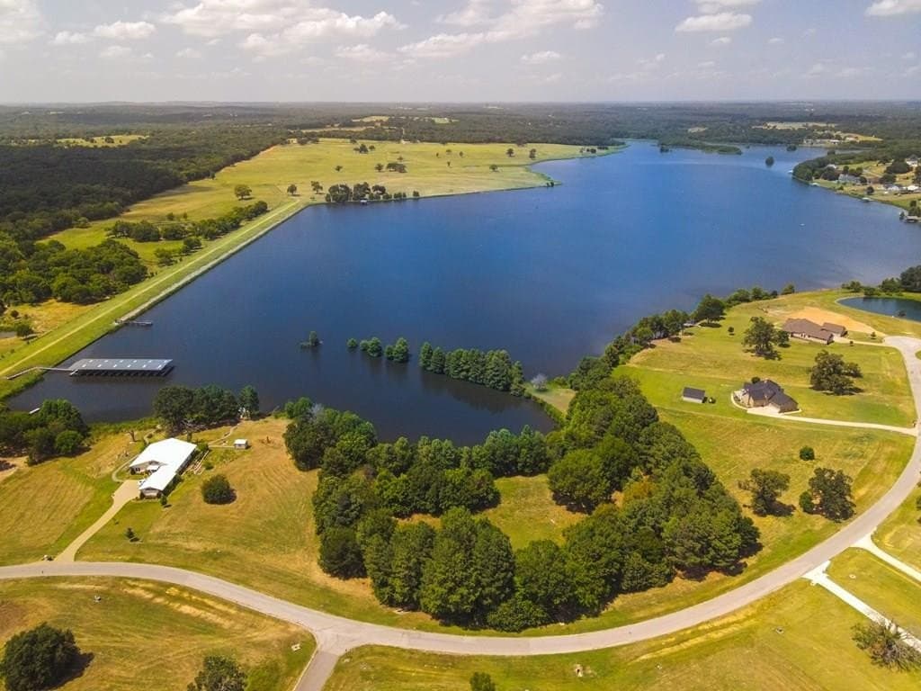 2.02 acres in Henderson County