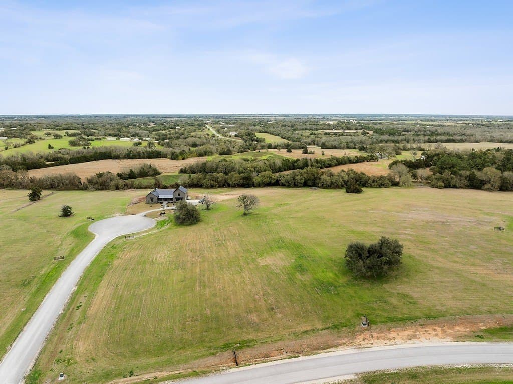 2 acres in Fayette County