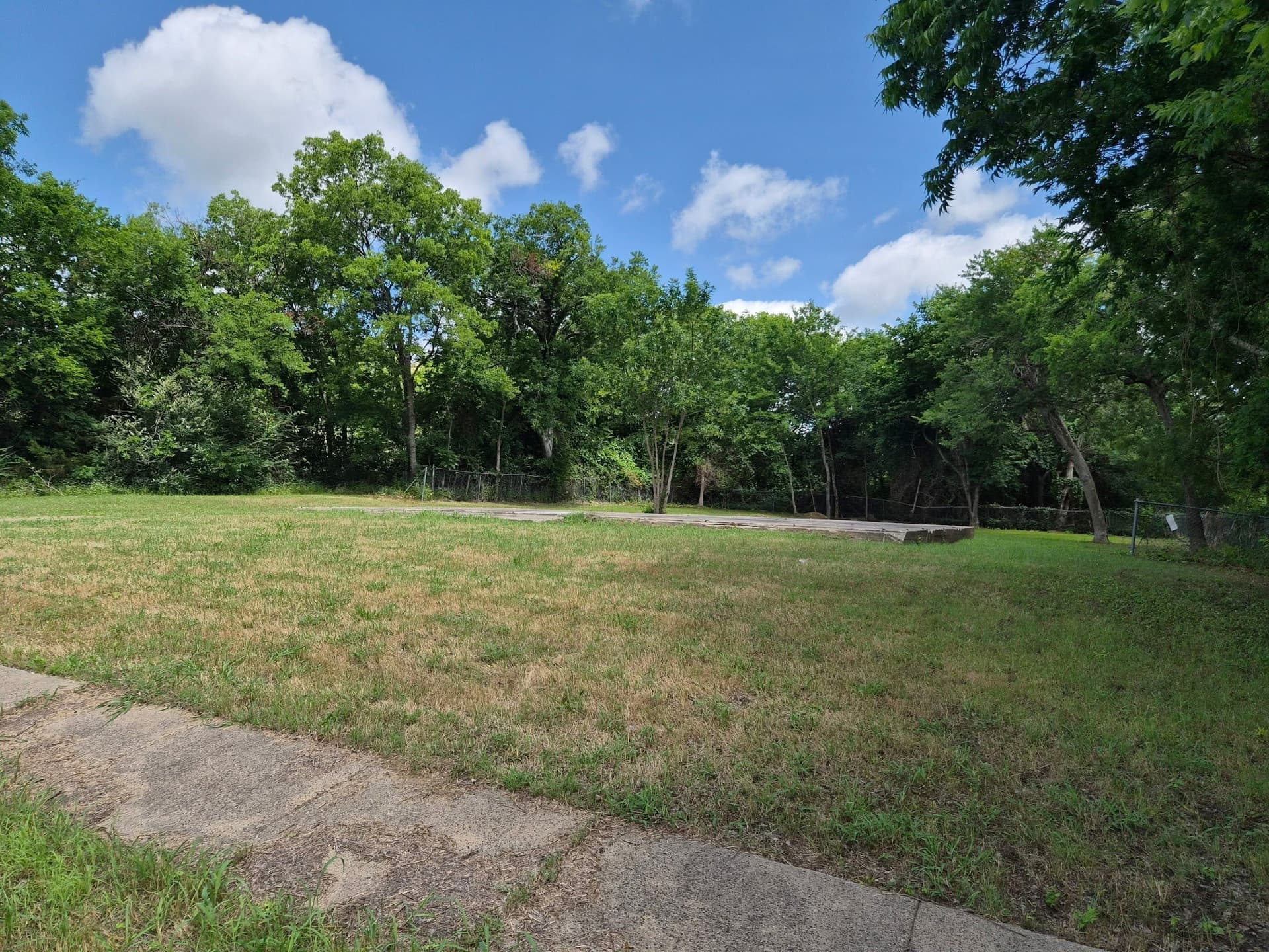 0.24 acres in Hunt County