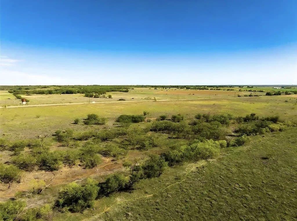 18.95 acres in Jones County