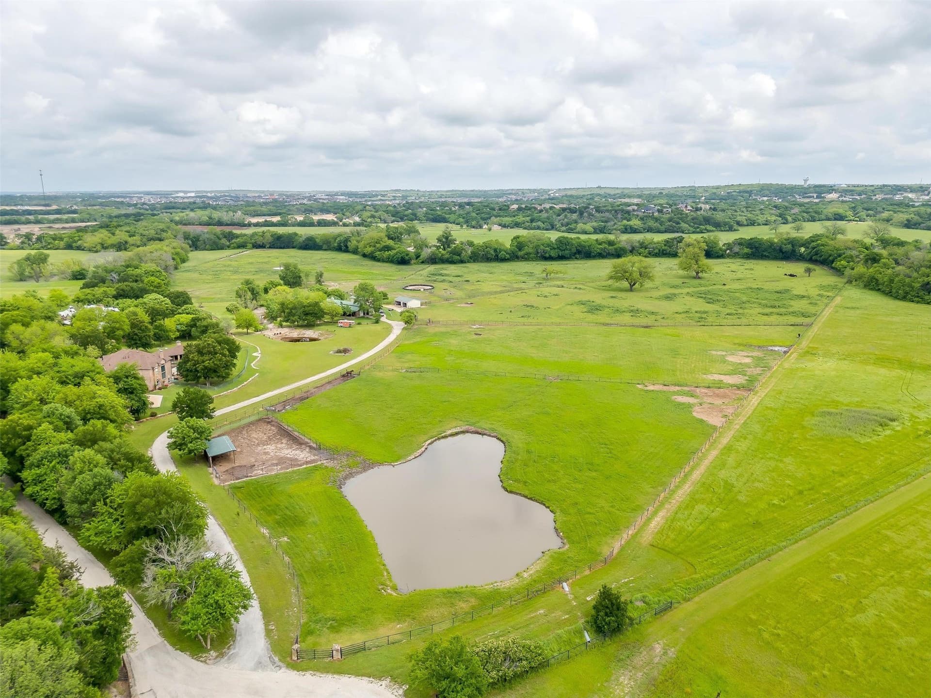 32 acres in Parker County