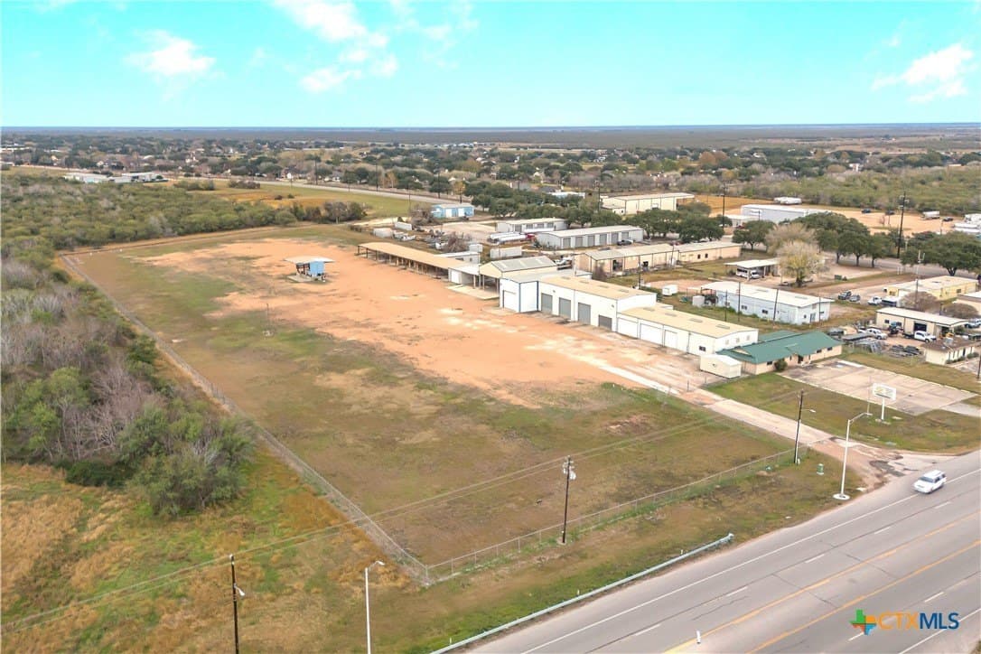 16.2 acres in Victoria County