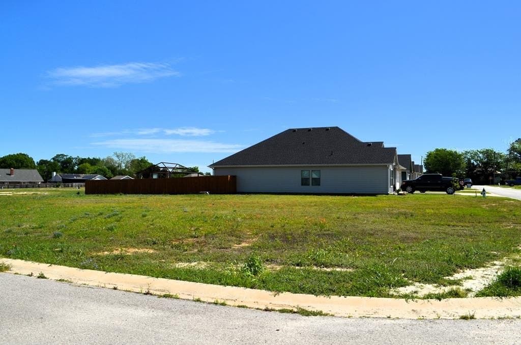 0.13 acres in Kaufman County