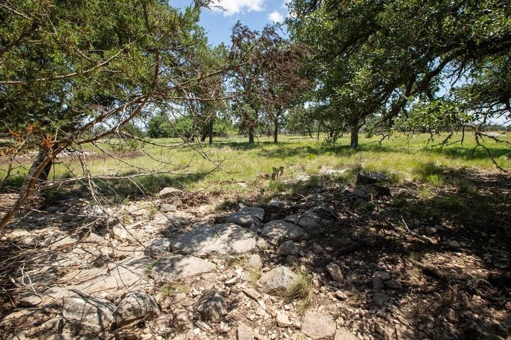 24.73 acres in Gillespie County
