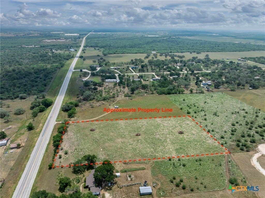 4 acres in Gonzales County