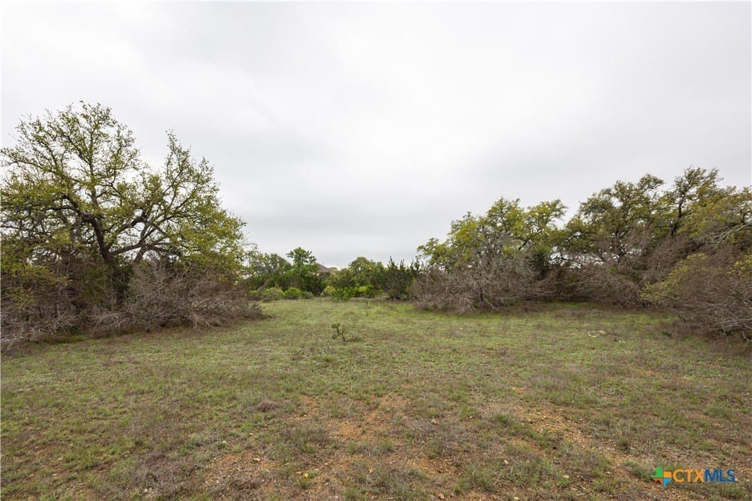 5.01 acres in Blanco County