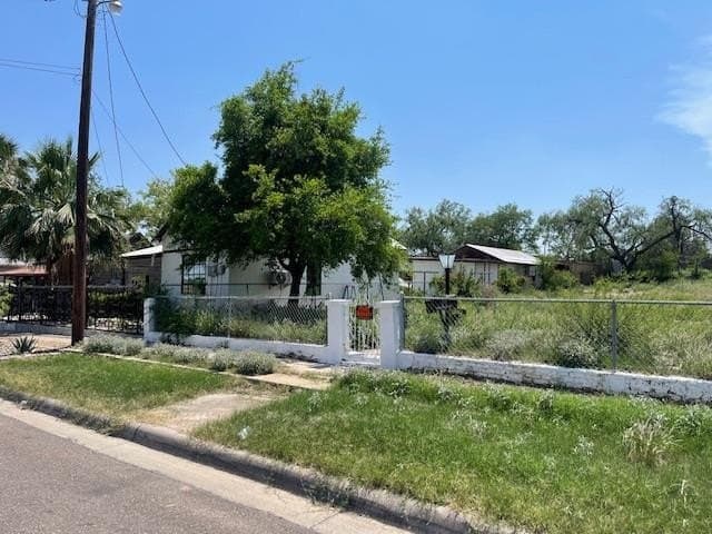 0.16 acres in Maverick County
