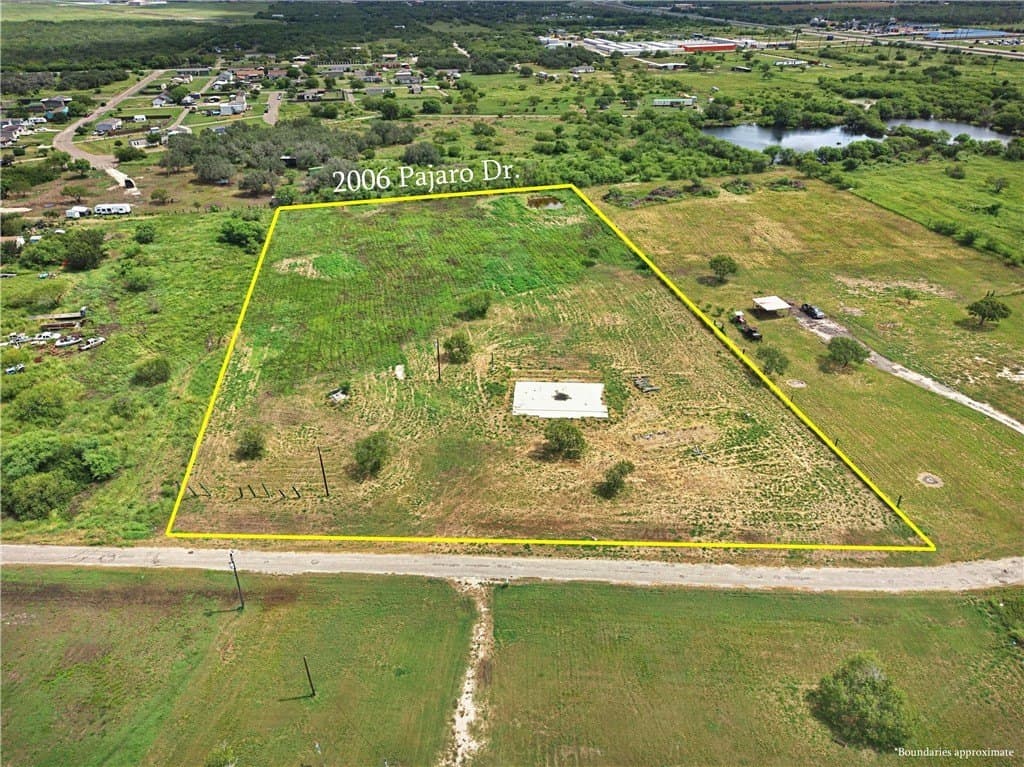 5.01 acres in San Patricio County