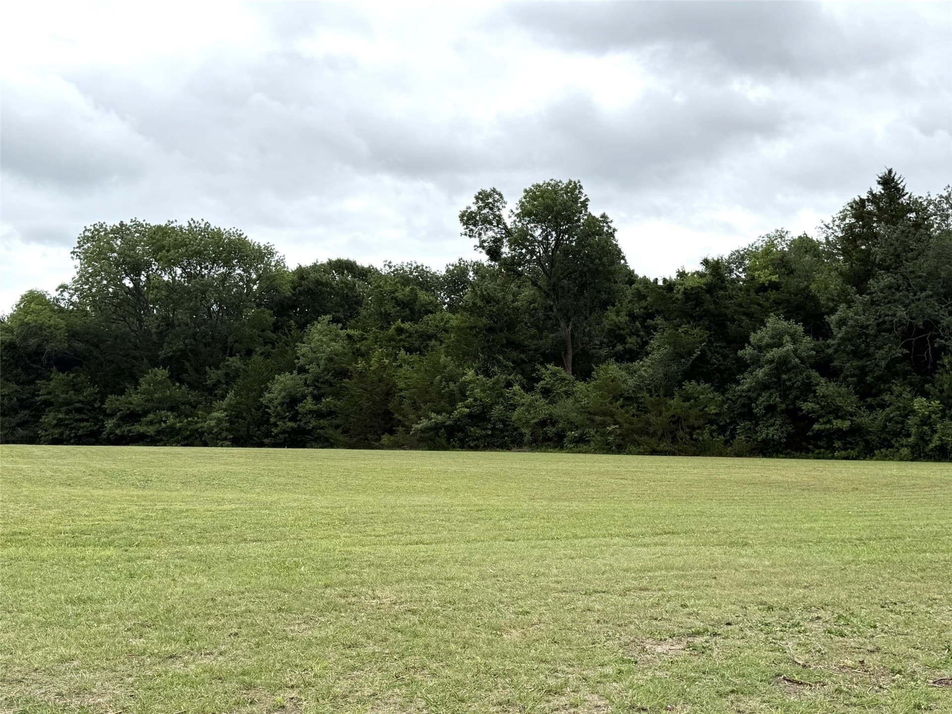 2.4 acres in Grayson County