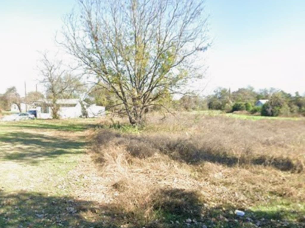 0.1 acres in McLennan County