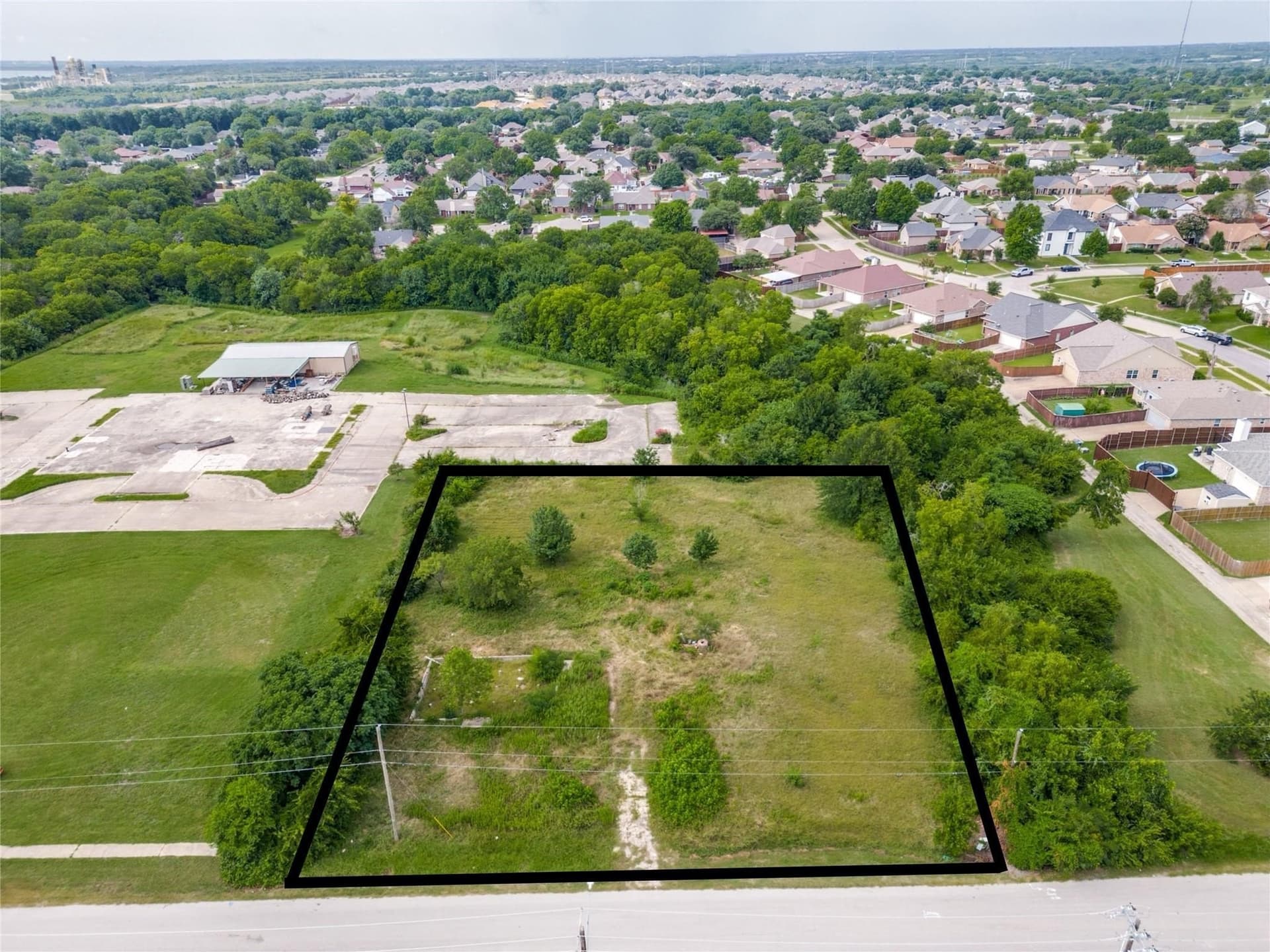 1 acres in Dallas County