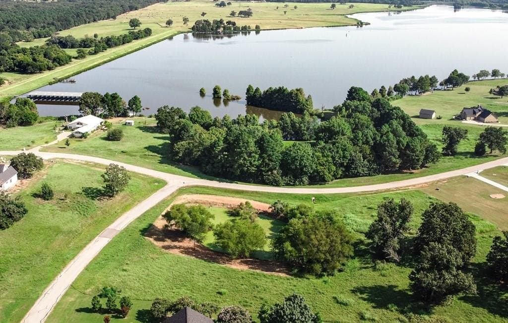 1.19 acres in Henderson County