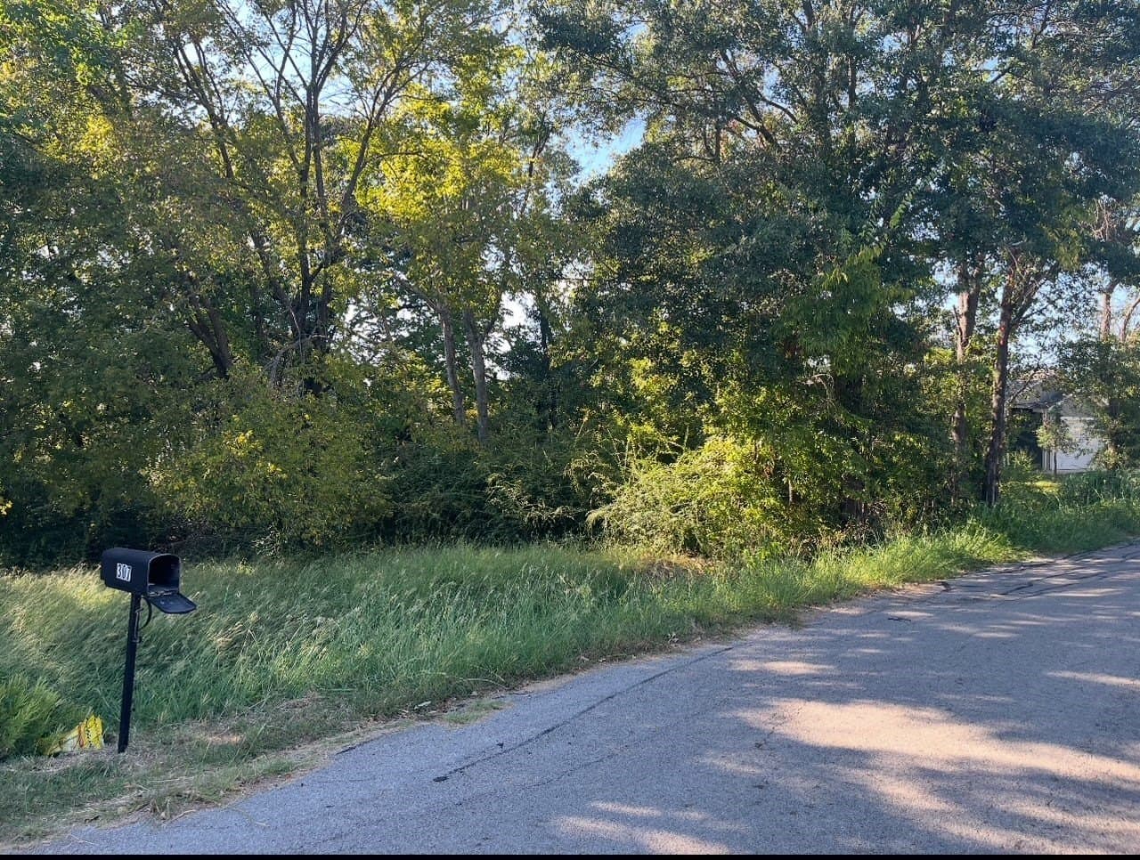 0.62 acres in Henderson County