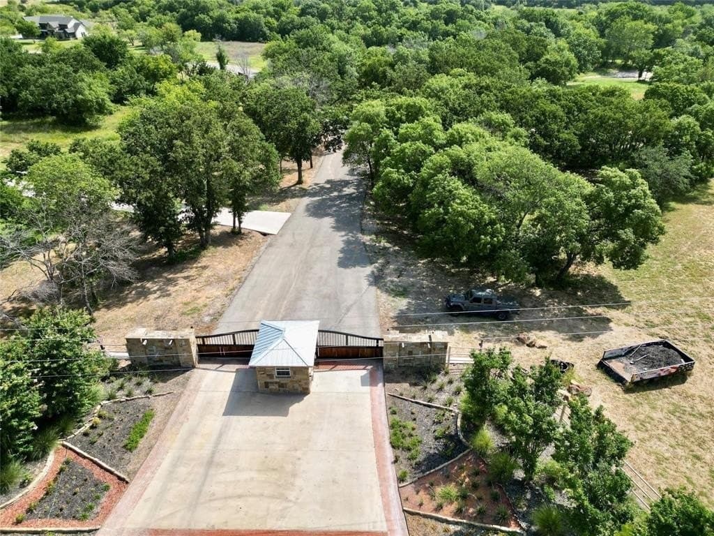 2.04 acres in Parker County