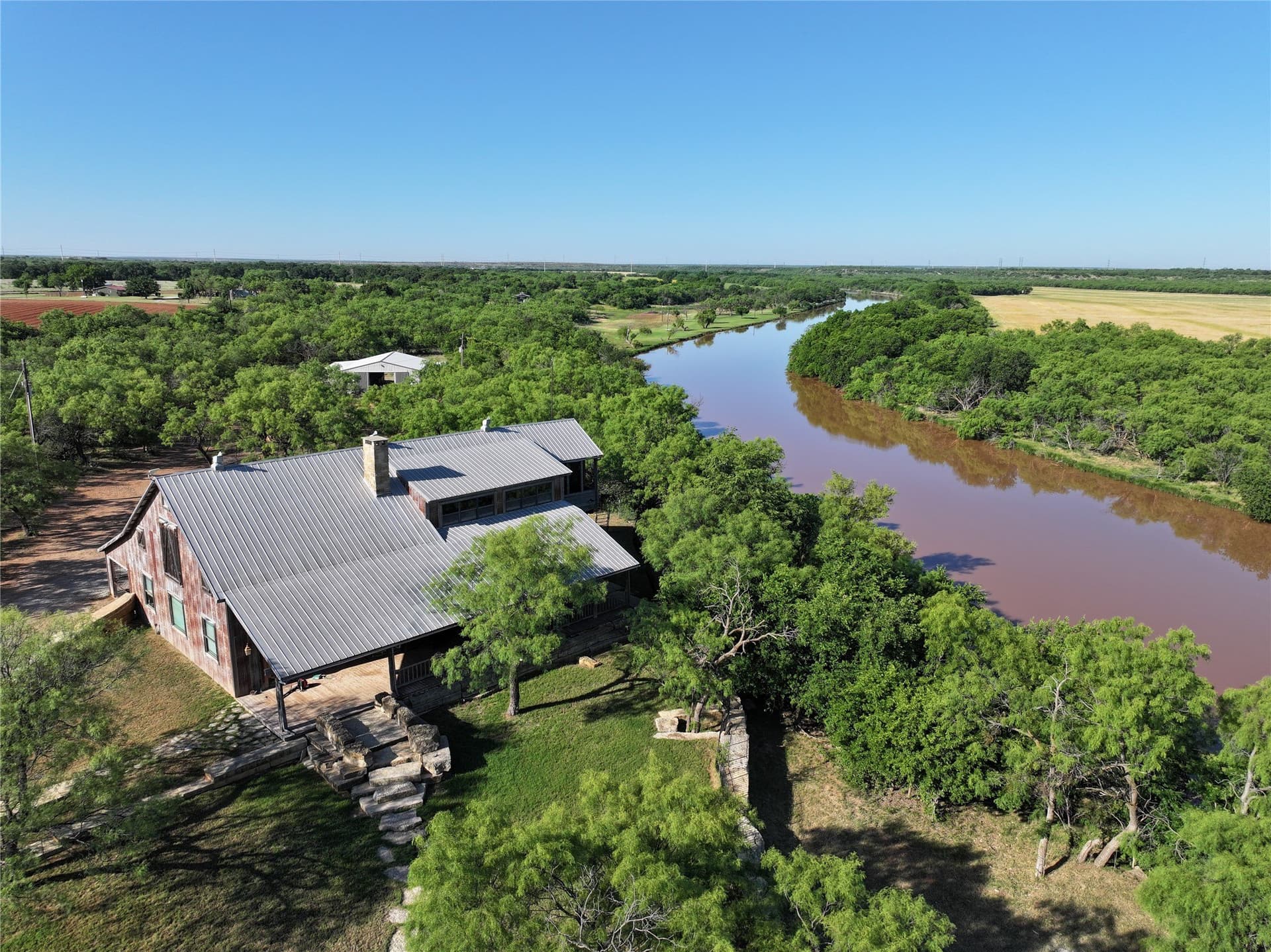 15.25 acres in Jones County