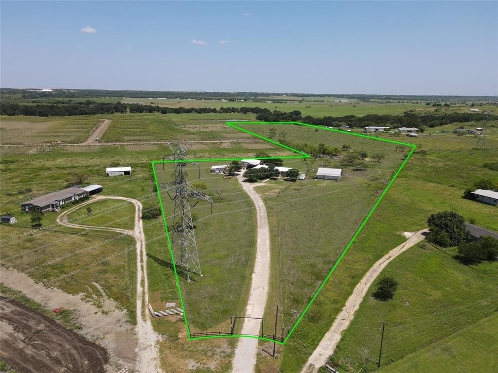 12.84 acres in Ellis County