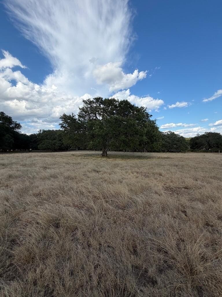 28 acres in Gillespie County