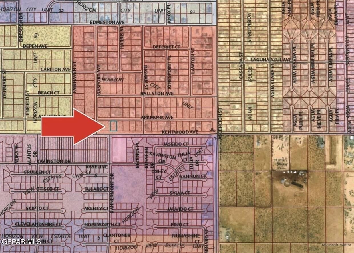 0.5 acres in El Paso County