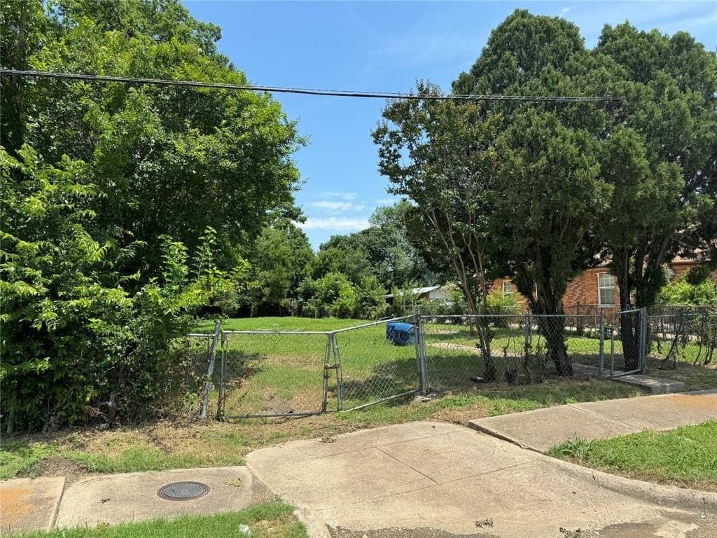 0.17 acres in Dallas County