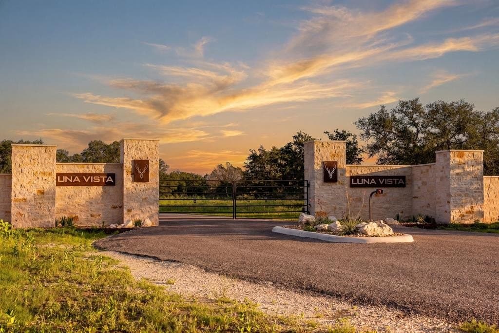 13.61 acres in Kerr County