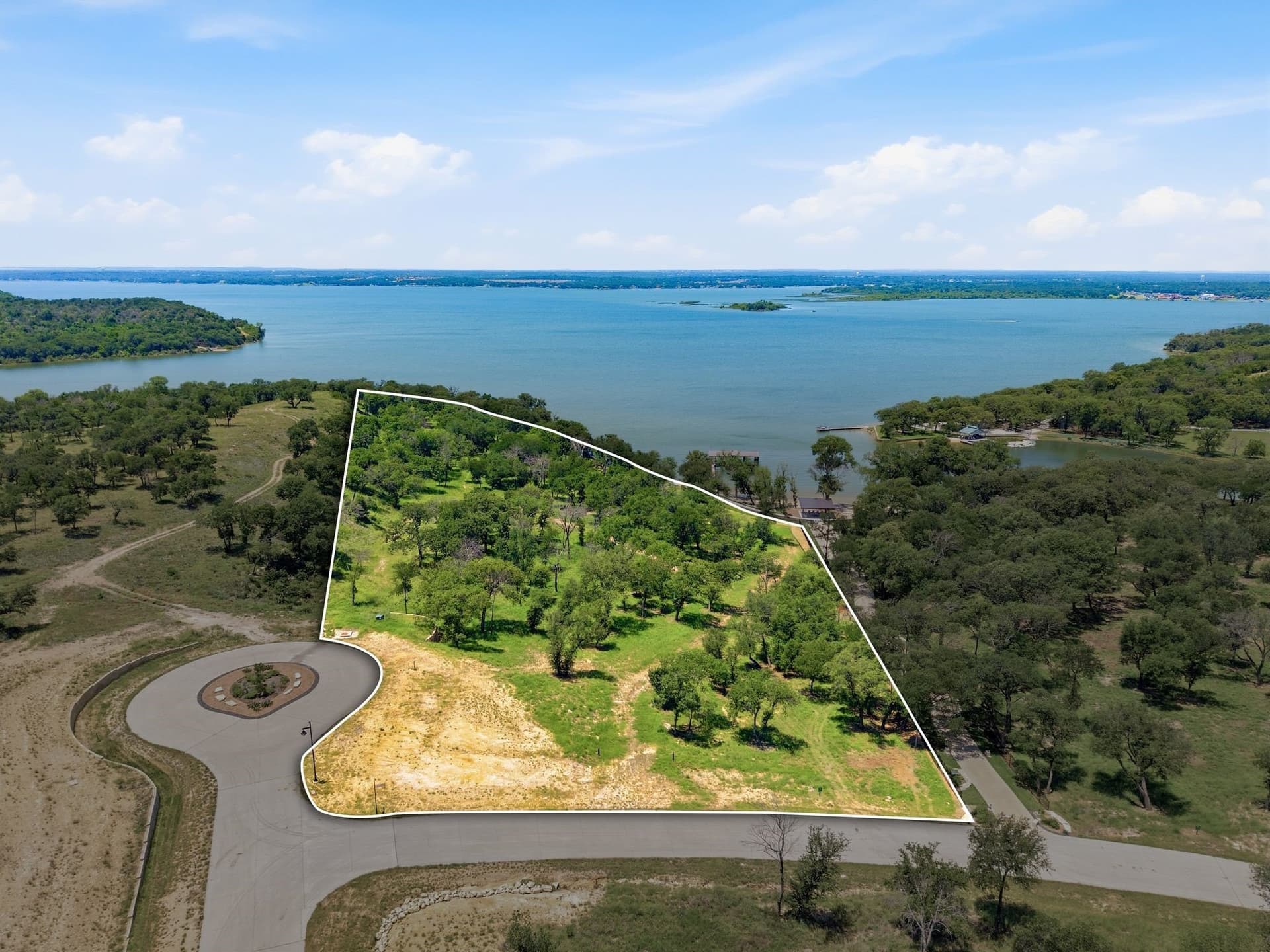 5.77 acres in Tarrant County