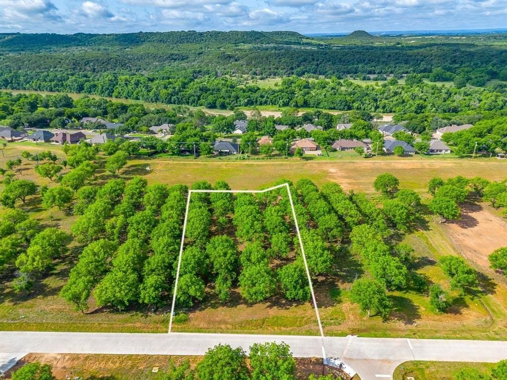 1.11 acres in Hood County
