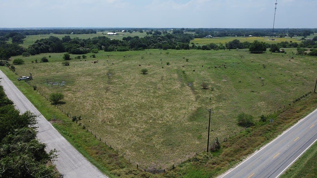 34.75 acres in Lavaca County