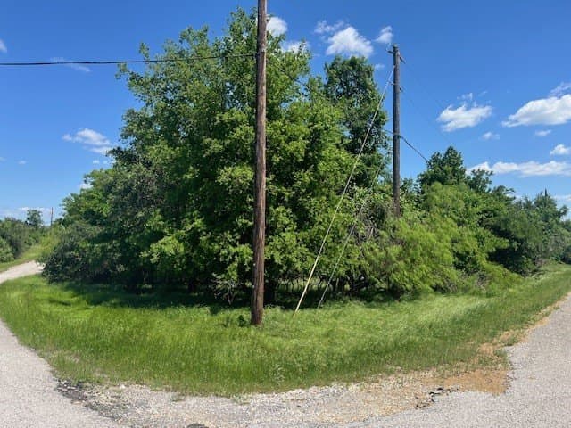 0.25 acres in Hill County