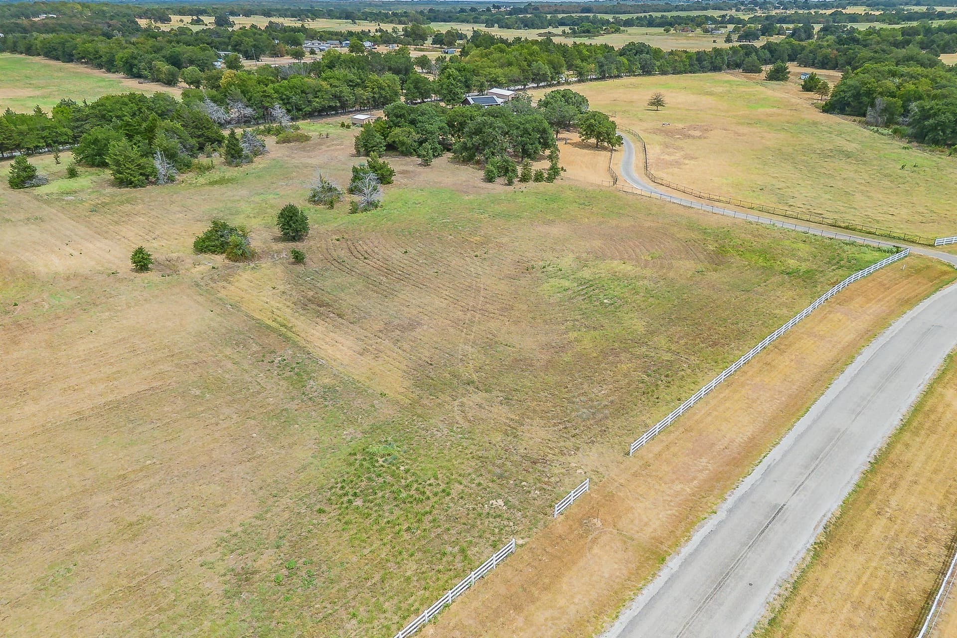 4.69 acres in Cooke County
