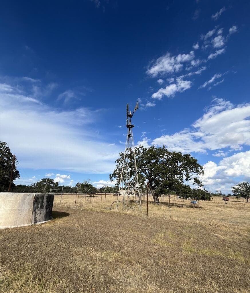 48.86 acres in Gillespie County