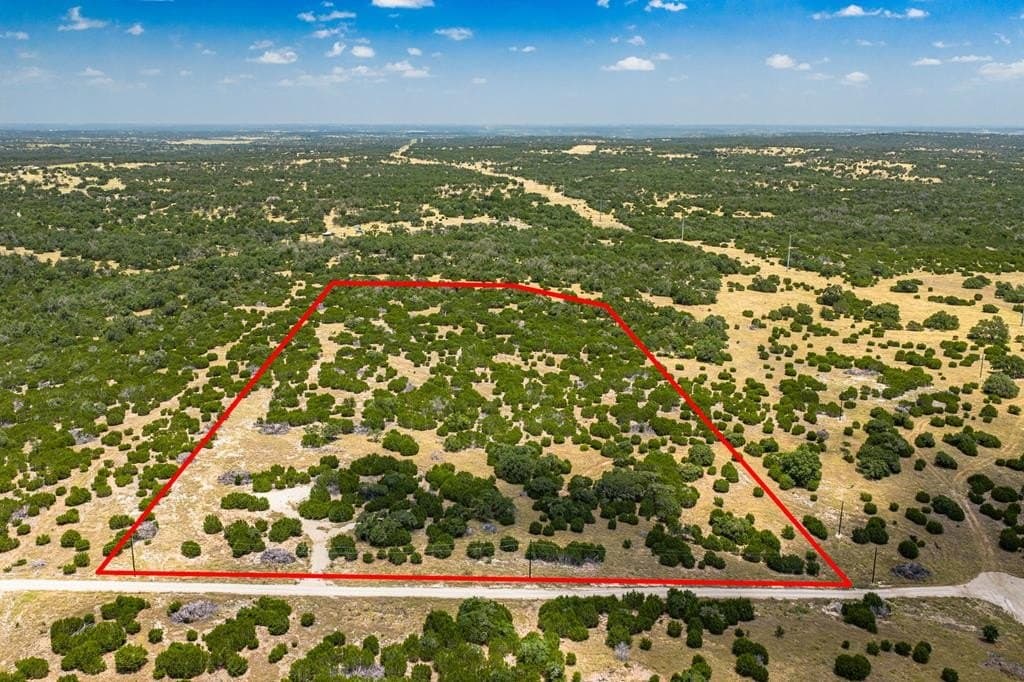 15.01 acres in Gillespie County