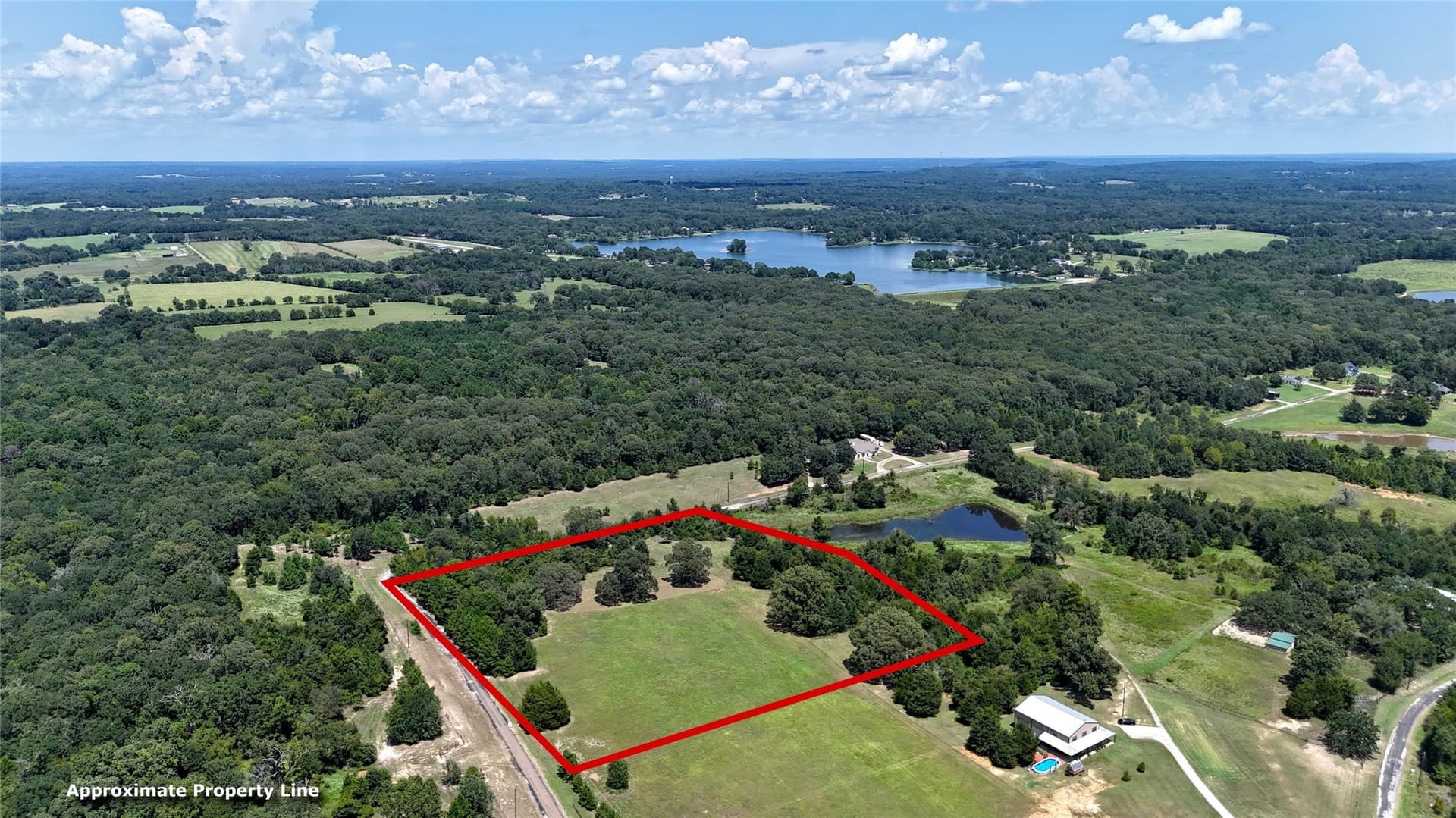 8 acres in Henderson County