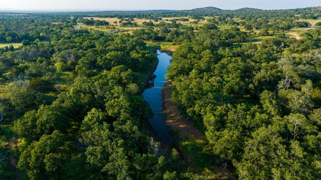 170 acres in Llano County