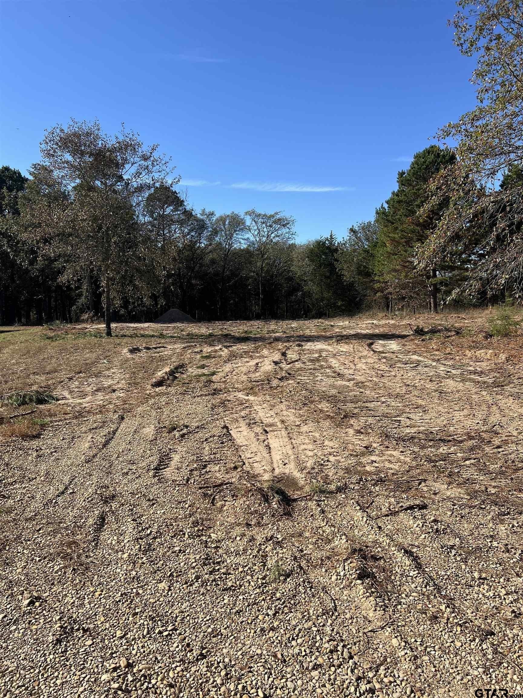 2.74 acres in Smith County