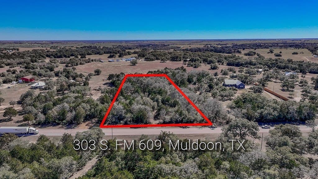 3.1 acres in Fayette County