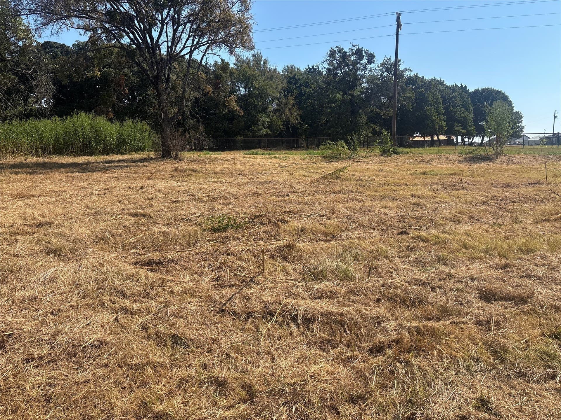 2.5 acres in Grayson County