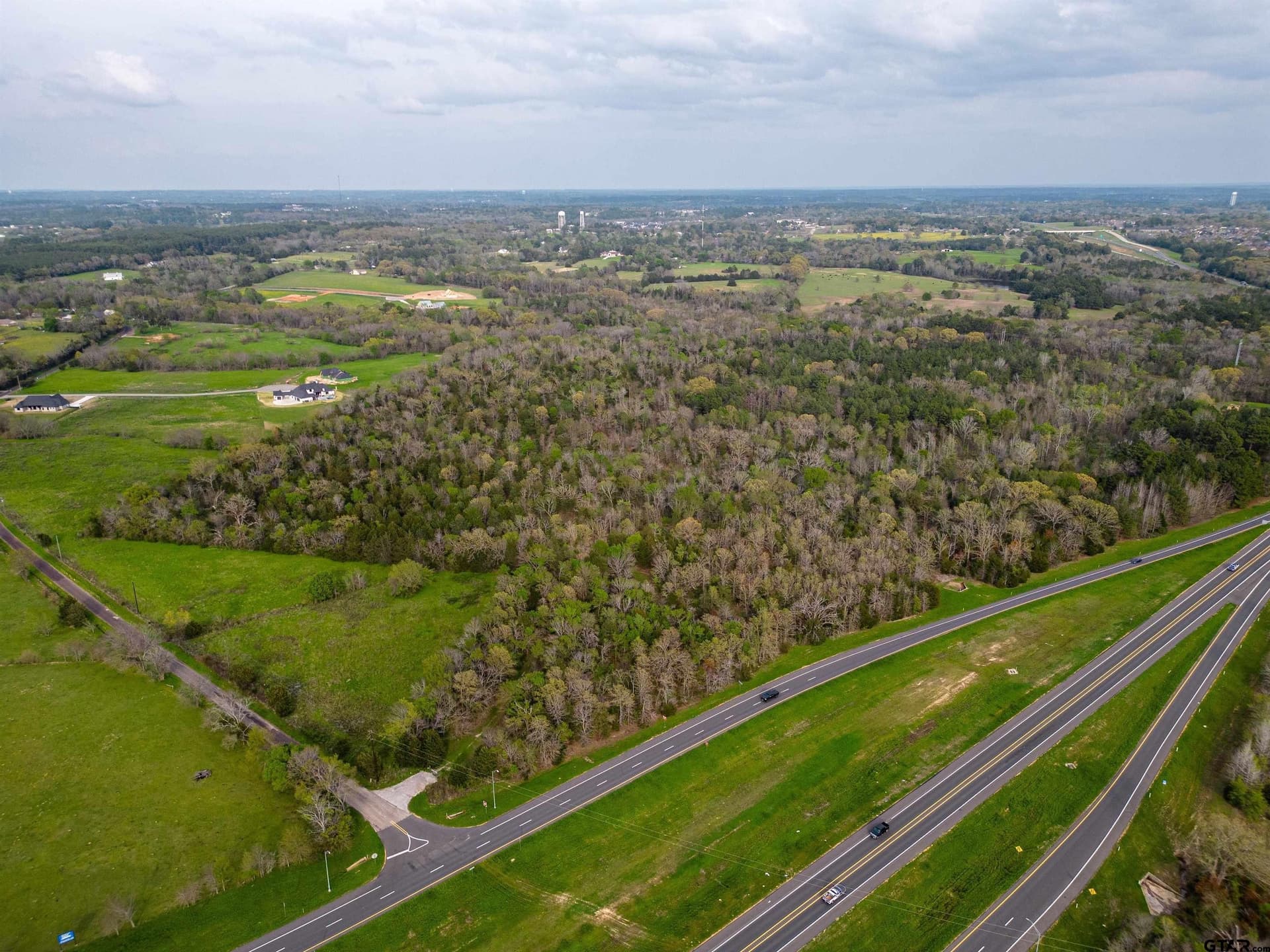 106.8 acres in Smith County