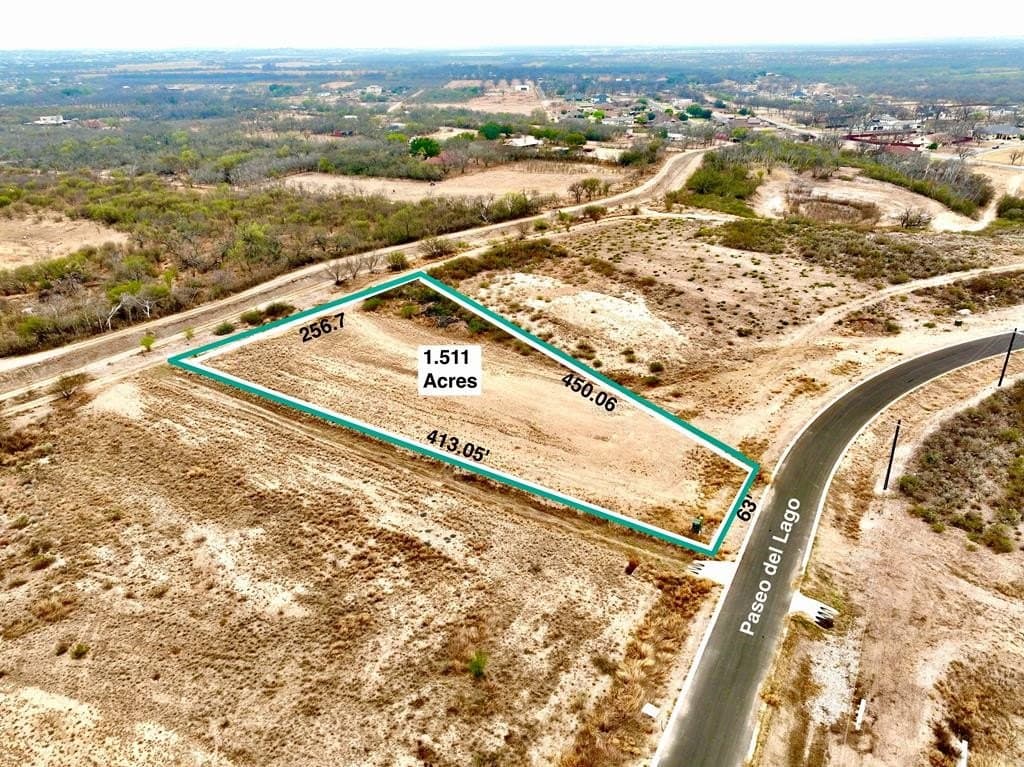 1.51 acres in Maverick County